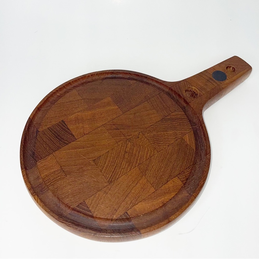 Digsmed Danmark Danish Round Teak Wood Cutting Board Small MCM Mid Century